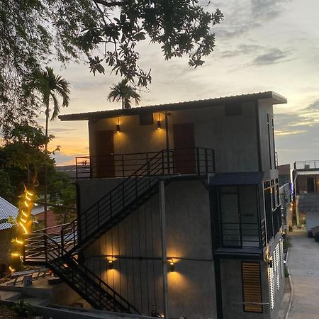 Rockstar Hotel & Bar Koh Tao Exterior photo